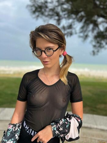Sara Bell