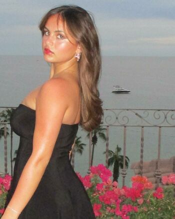Sarabella Harris