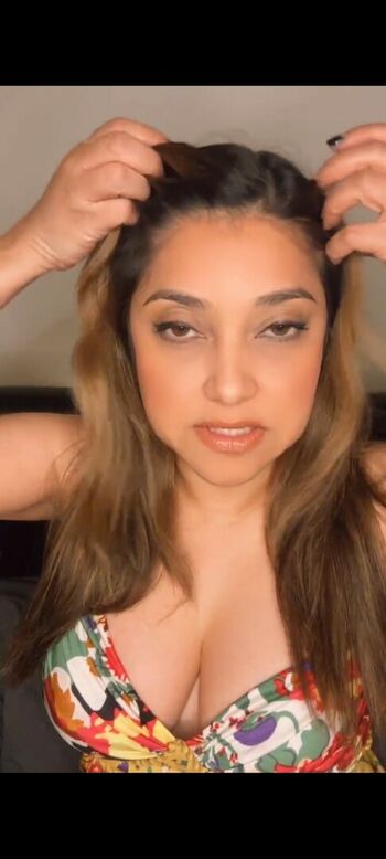 Sarah Azhari