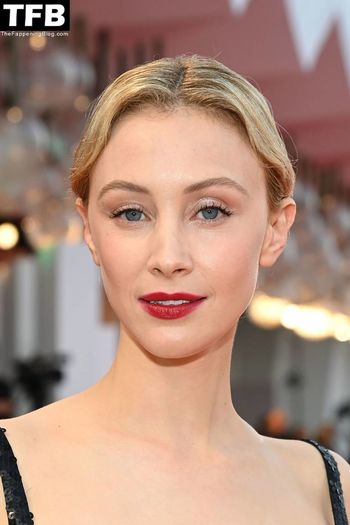Sarah Gadon