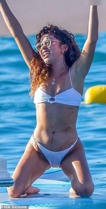 Sarah Hyland