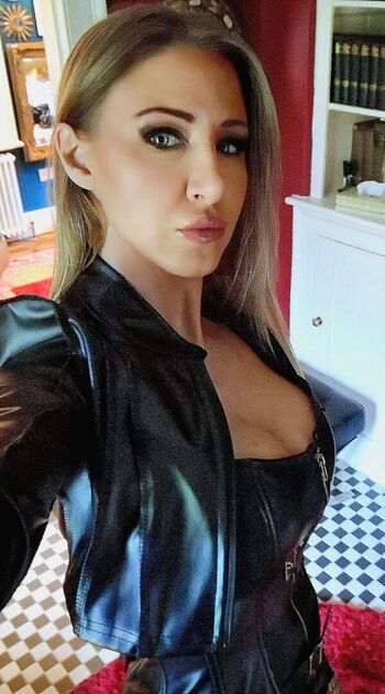 Sarah Wright