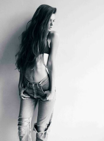 Sasha Zotova