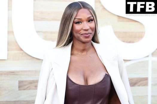 Savannah James