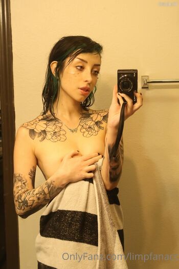 Savannah Lee