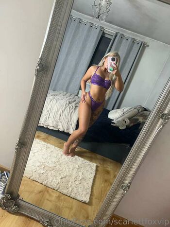 Scarlett Fox