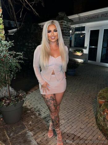 Scarlett Fox