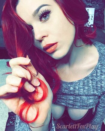 Scarlettfoxplay