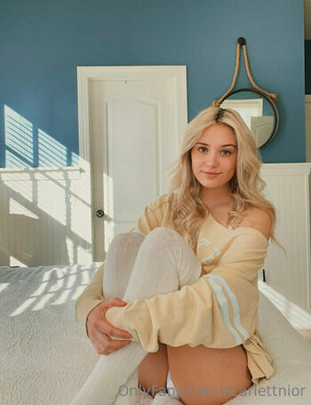 Scarlettnior