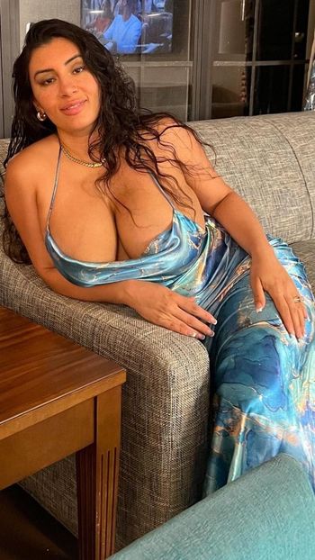 Selena Adams