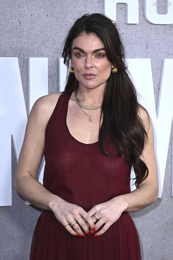 Serinda Swan