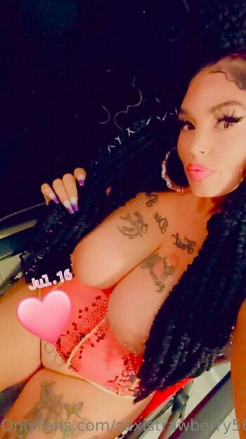 sexistrawberry5611