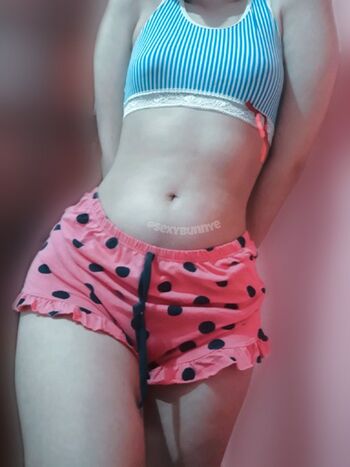 Sexybunnye2