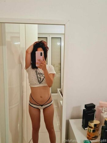 sexyhotwife4fans