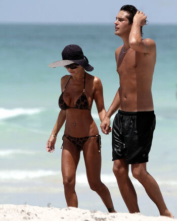 Shauna Sand