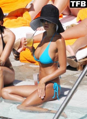 Shauna Sand