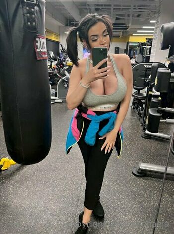 sheismichaela