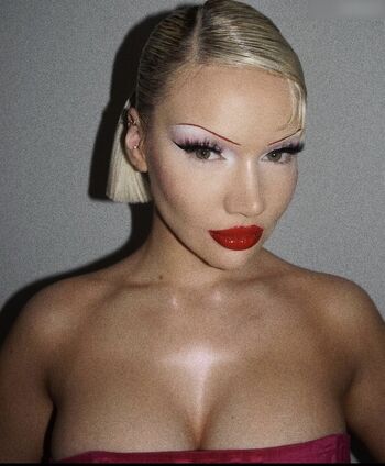 Shirin David