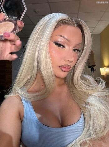Shirin David