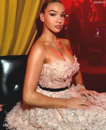 Shirin David