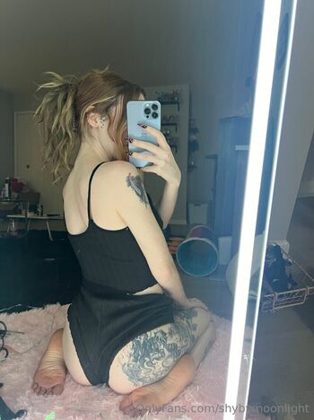 shybymoonlight