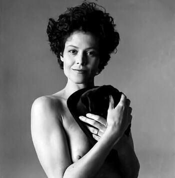 Sigourney Weaver