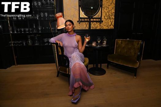 Simran Randhawa