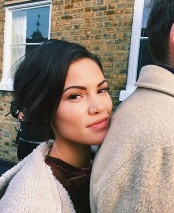 Sinead Harnett
