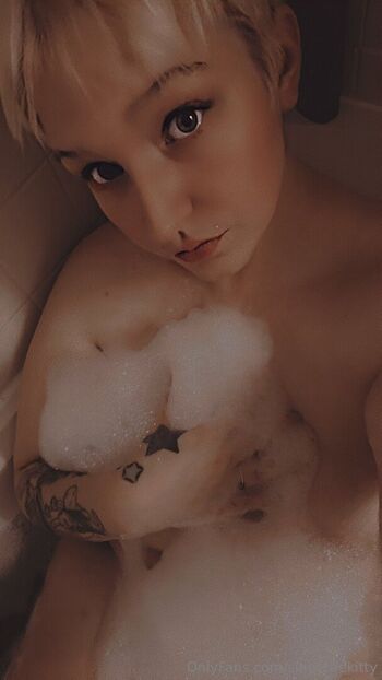 sinnythekitty