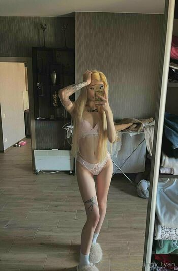 skinny_tyan