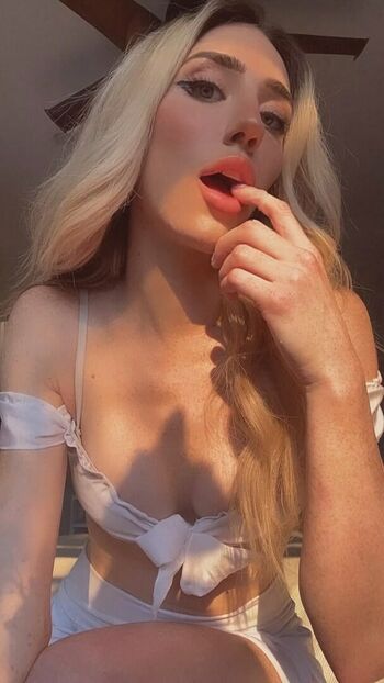 Skyler Grey