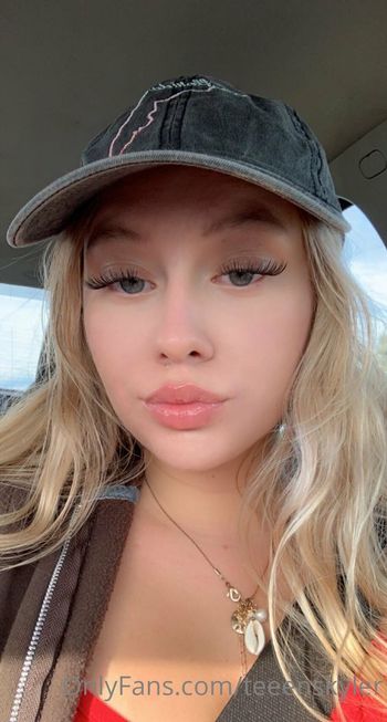 skylerstormxo