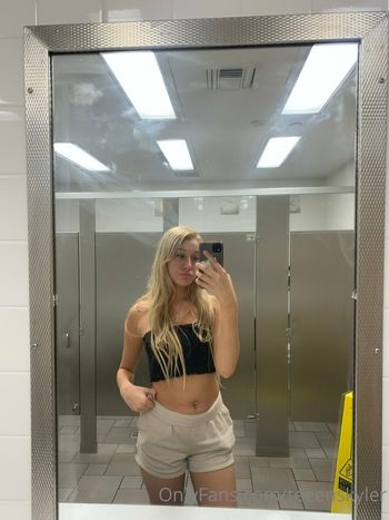 skylerstormxo