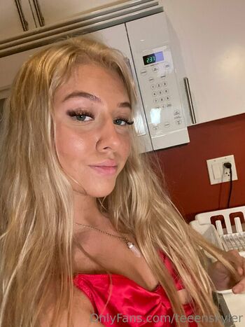 skylerstormxo