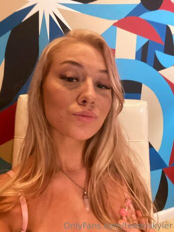skylerstormxo