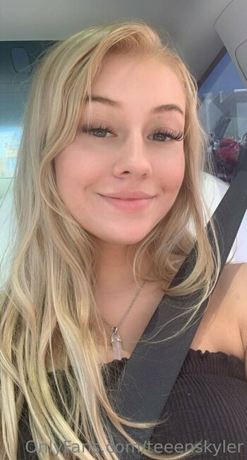 skylerstormxo