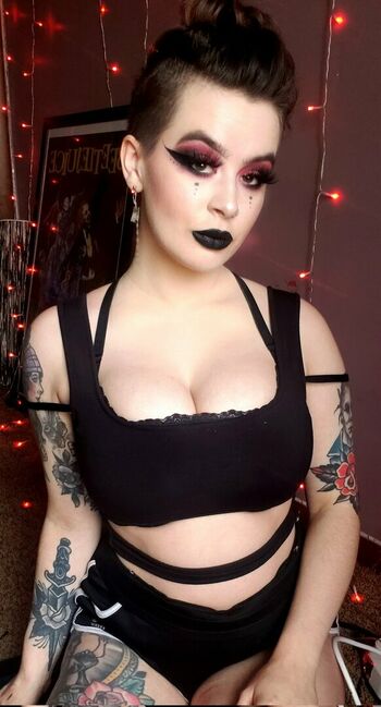 SlashleyTv