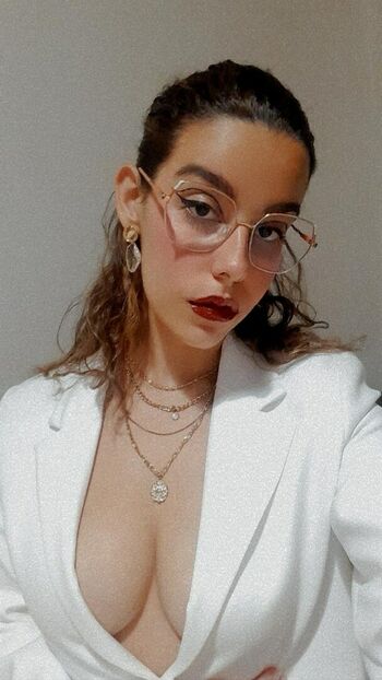 slut_belo
