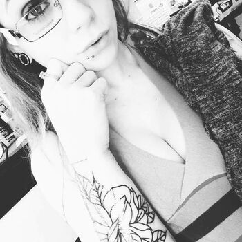 Smoking_babee