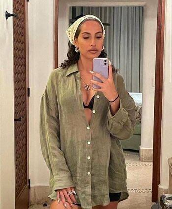 Snoh Aalegra