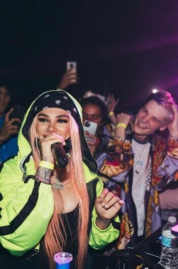Snow Tha Product