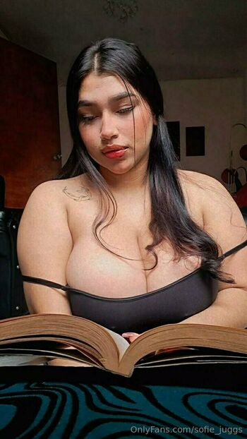 sofie_juggs