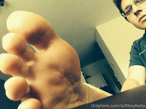 softboyfeetx