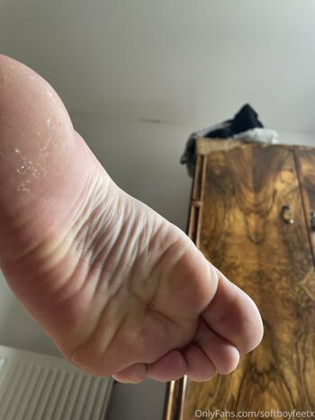 softboyfeetx