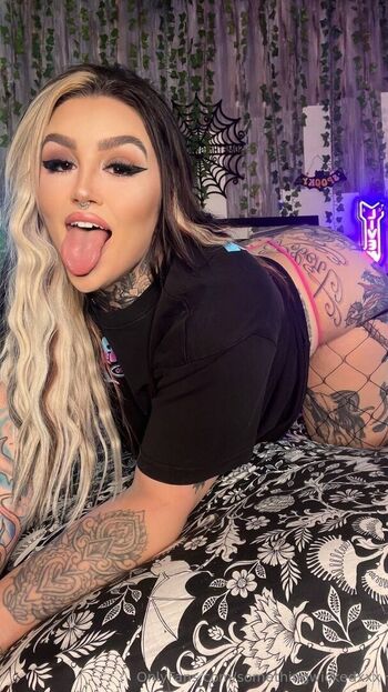 SomethingWickedXxx