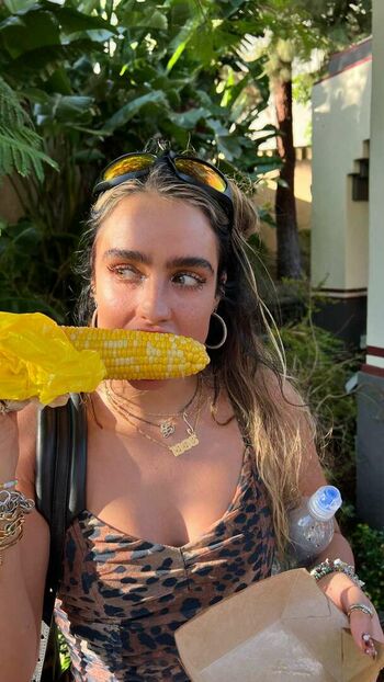 Sommer Ray