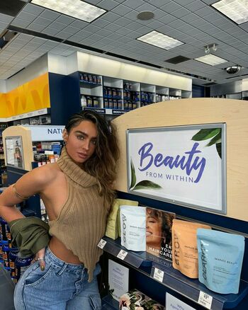 Sommer Ray