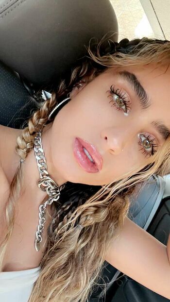 Sommer Ray