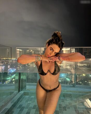 Sommer Ray