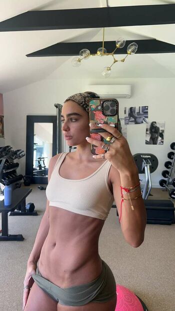 Sommer Ray